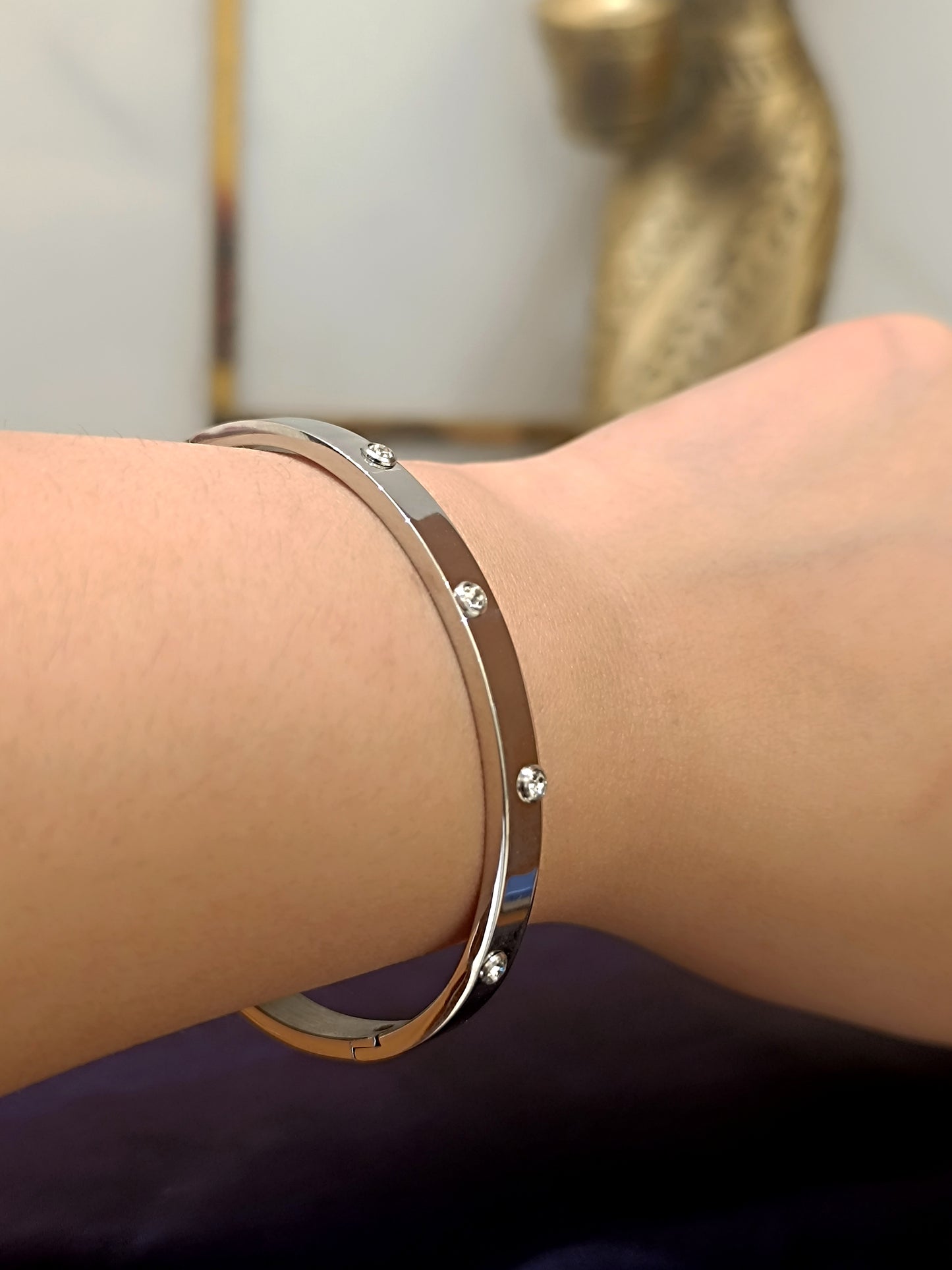 Silver Diamond Studded Anti-Tarnish Bracelet (AJ017)