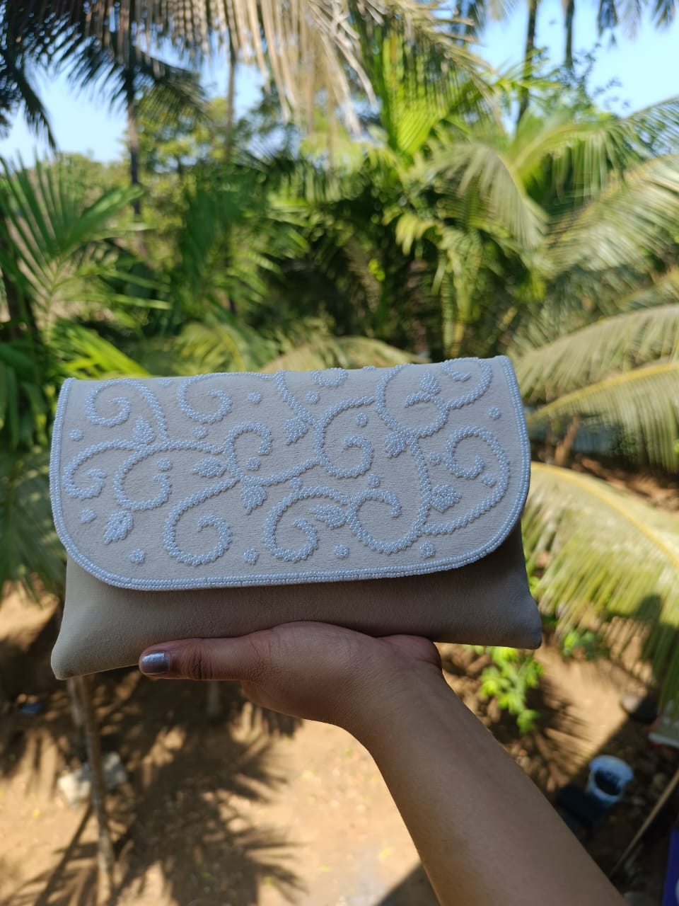 Pearl Flap Purse with Sling in Off White 